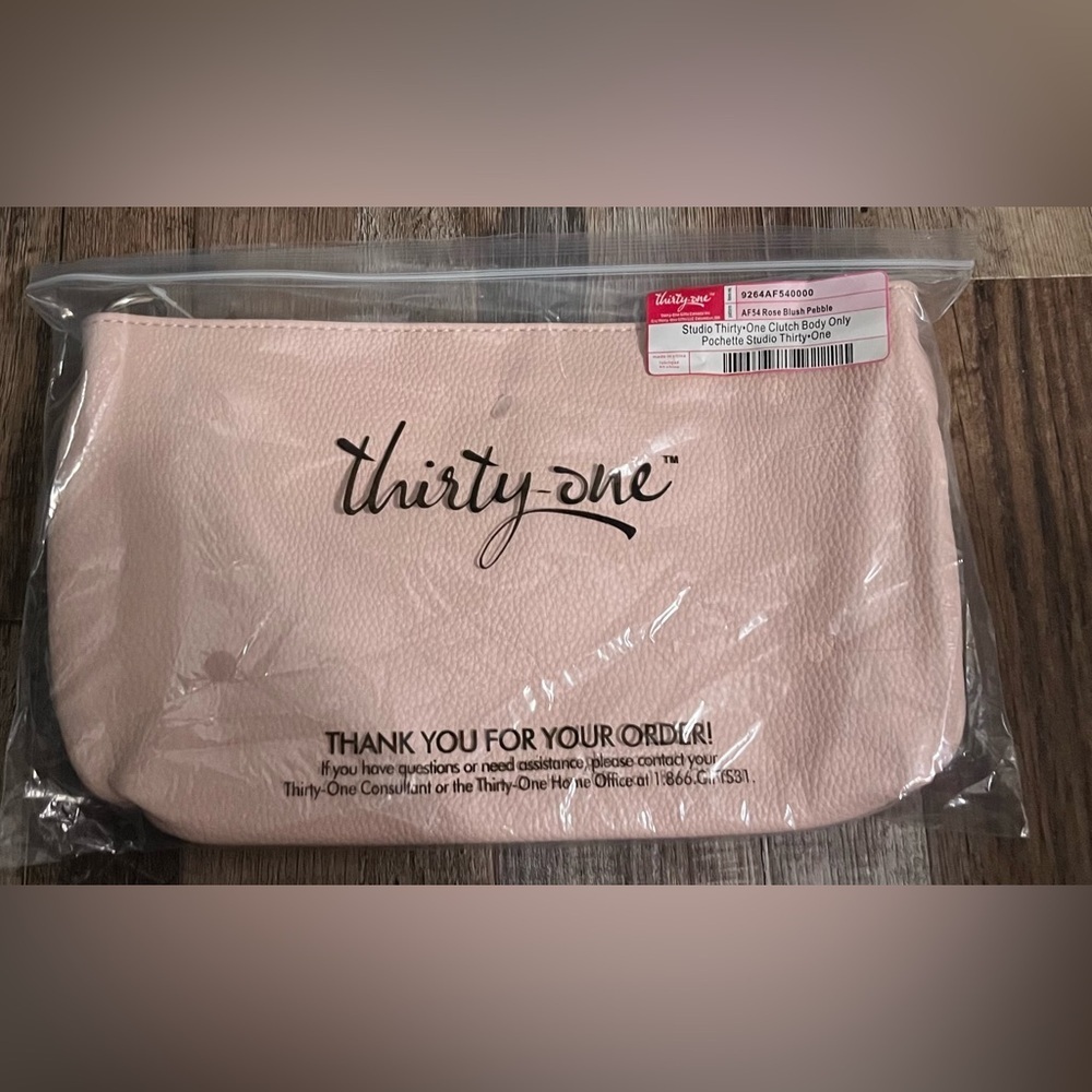 Studio Thirty-One Rose Blush Pebble Pink Clutch Bag. Body only